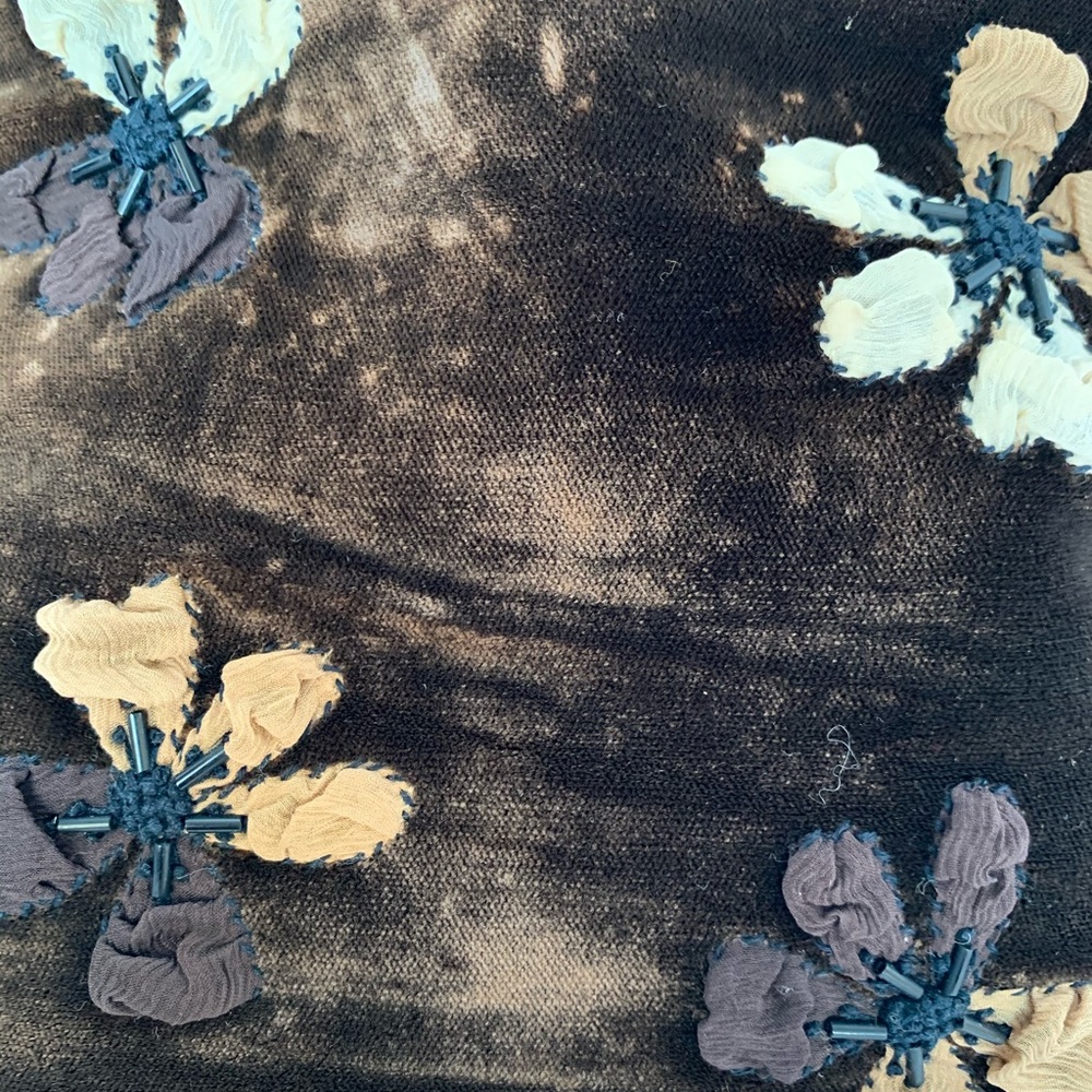 Soft brown velvet w silk flowers mini bag - Picture 2 of 4